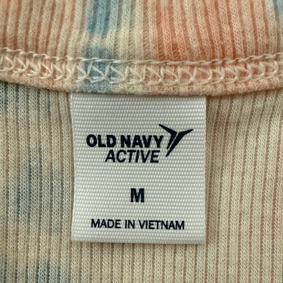 Old Navy Active & Ultralite Racerback Tank Tops Woman’s Size Medium Lot of 6 - Picture 8 of 12